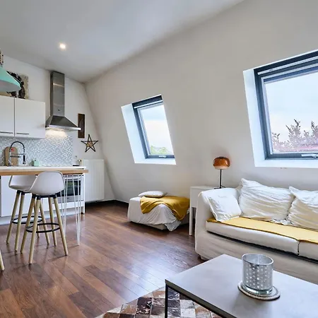 Particuler - T2 - Contemporain Apartmán *