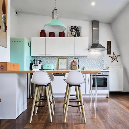 Particuler - T2 - Contemporain